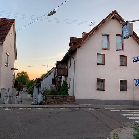 Fachwerkhaus In Ruhiger Altstadt By Rabe - Free Netflix & Eigene Terrasse Karlsruhe Buitenkant foto